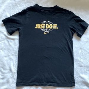 Nike Black Tee, Boys Size L
